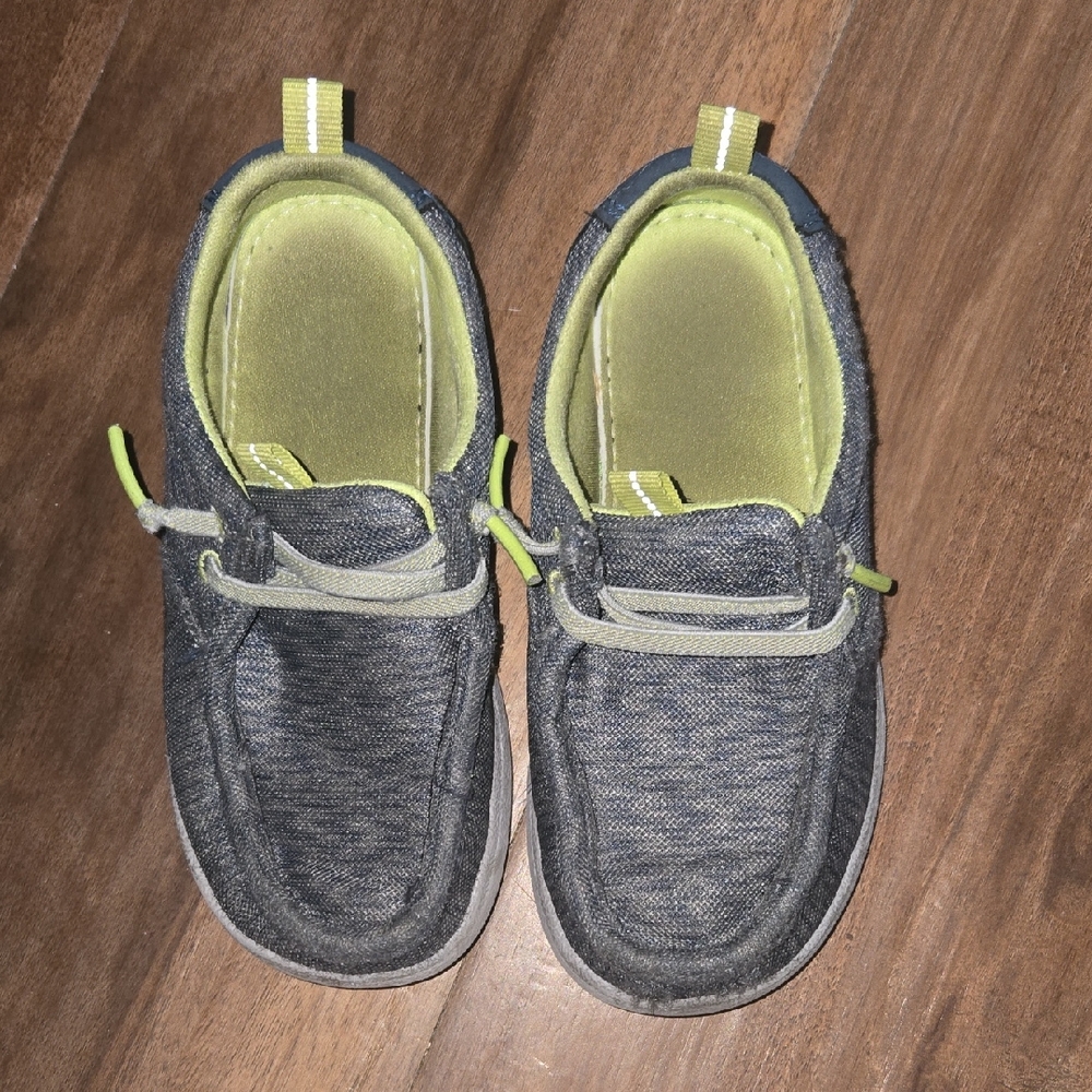 Eddie Bauer Kids Moccasins in Gray and Lime